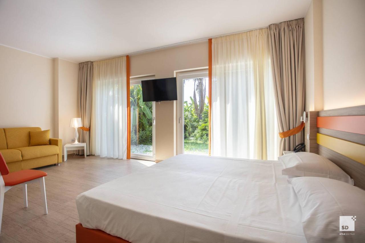 Tonicello Hotel Resort & Spa Capo Vaticano Exterior foto